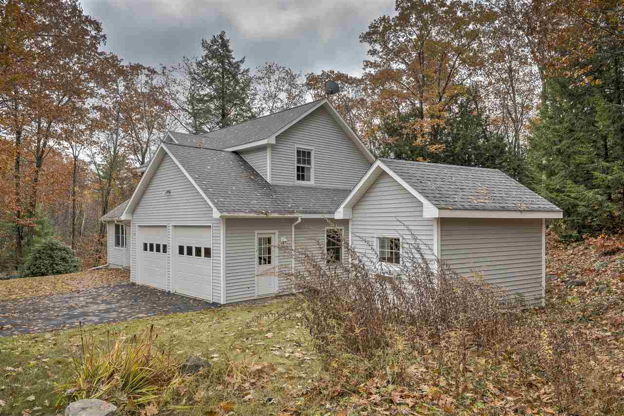54 Meetinghouse Road Keene, NH 03431 - Photo 3 of 38