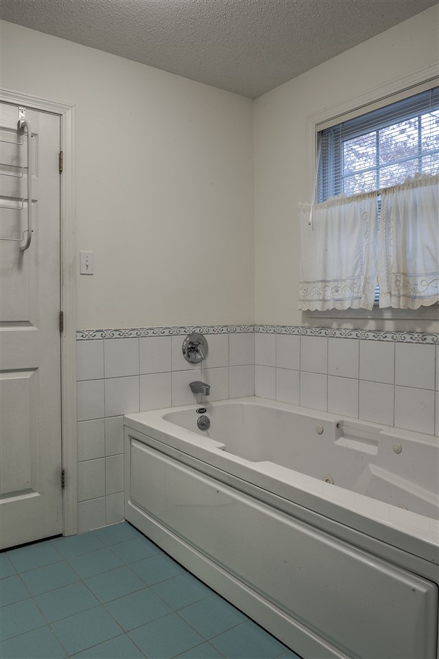 54 Meetinghouse Road Keene, NH 03431 - Photo 25 of 38