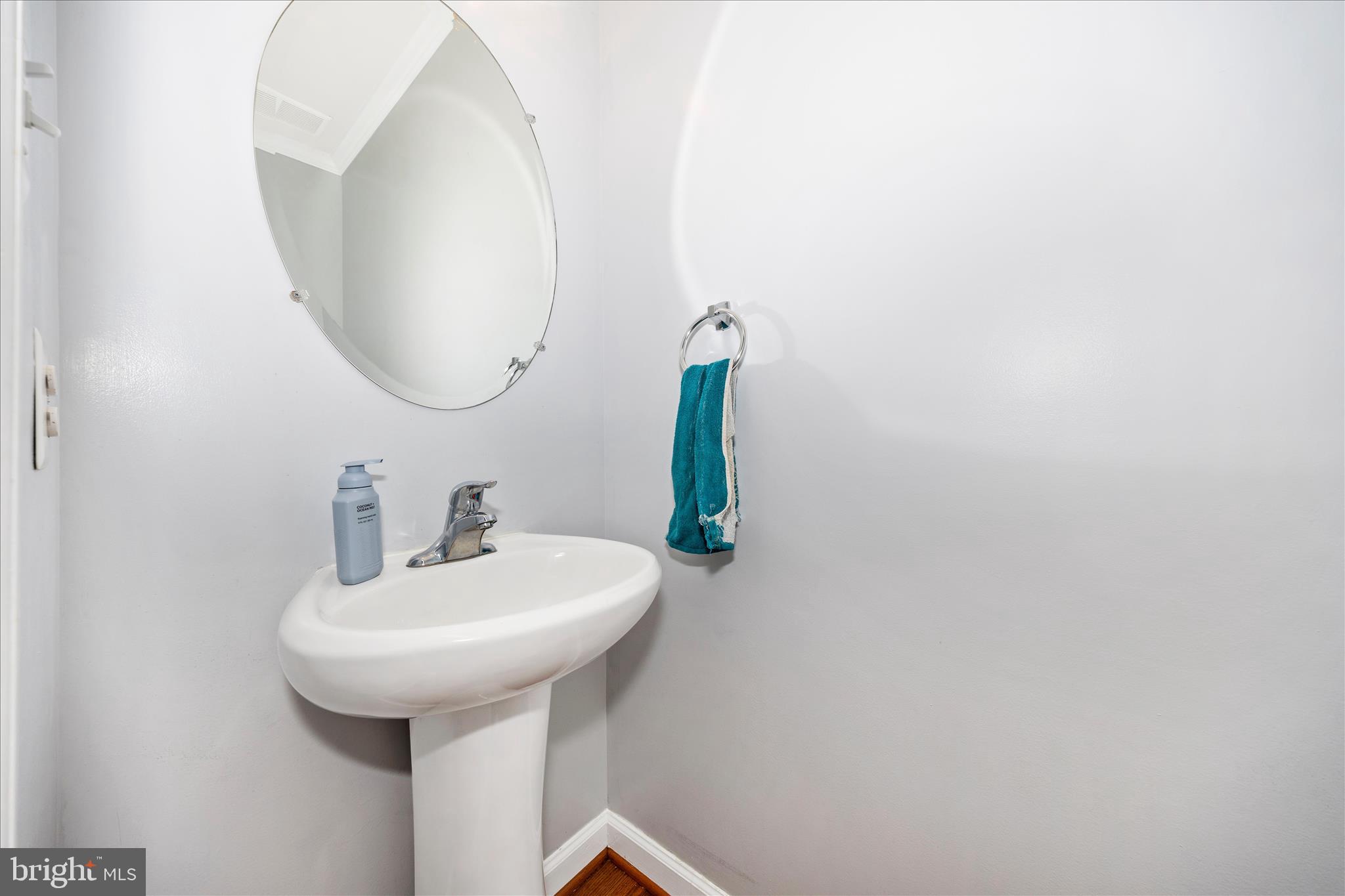 1801 Rileys Court South Point of Rocks, MD 21777 - Photo 17 of 77 Powder Room