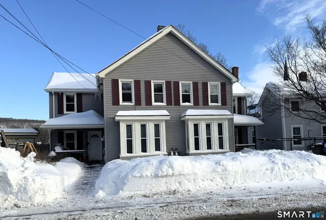 $1,695 | 131 Willow Street, Winsted, CT 06098