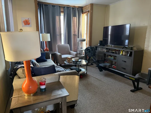 $1,695 | 131 Willow Street, Winsted, CT 06098