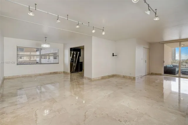 $3,200 | 121 Golden Isles Drive, Unit 607, Hallandale Beach, FL 33009