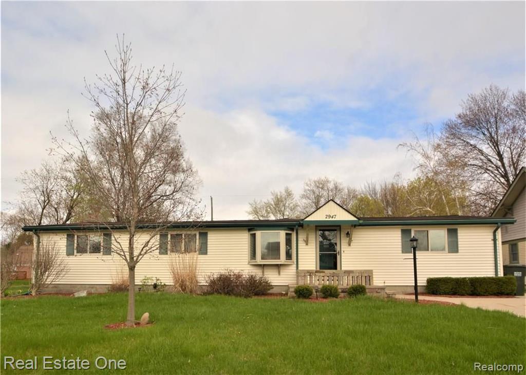 2947 Walsh Drive Rochester Hills, MI 48309 - Photo 1 of 18
