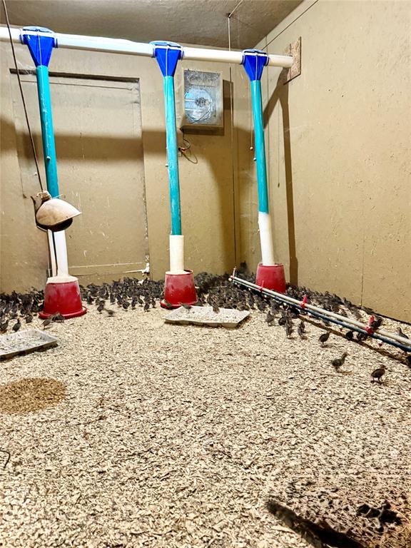 1500 Lumkins Road Forreston, TX 76041 - Photo 5 of 14 a view of a entryway