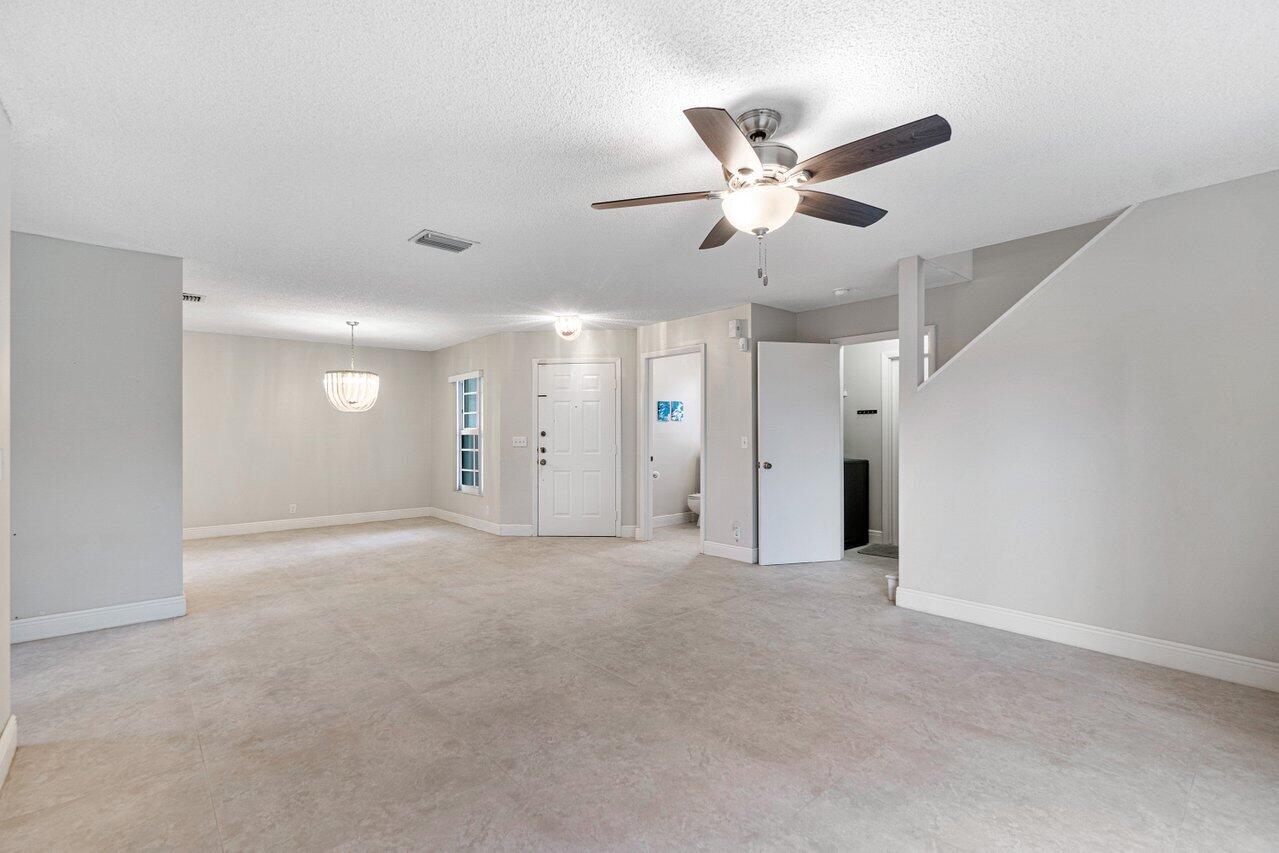 22431 Overture Circle Boca Raton, FL 33428 - Photo 14 of 38 014-22431OvertureCircle-BocaRaton-FL-334