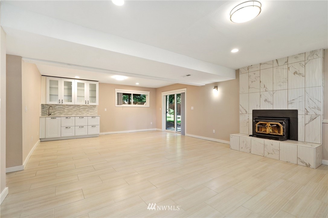 3715 231st Street Southeast Bothell, WA 98021 - Photo 8 of 40