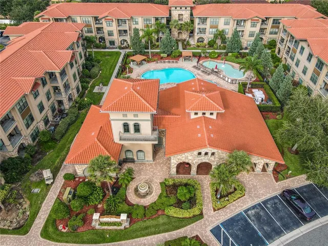 $210,000 | 907 Charo Parkway, Unit 911, Davenport, FL 33897