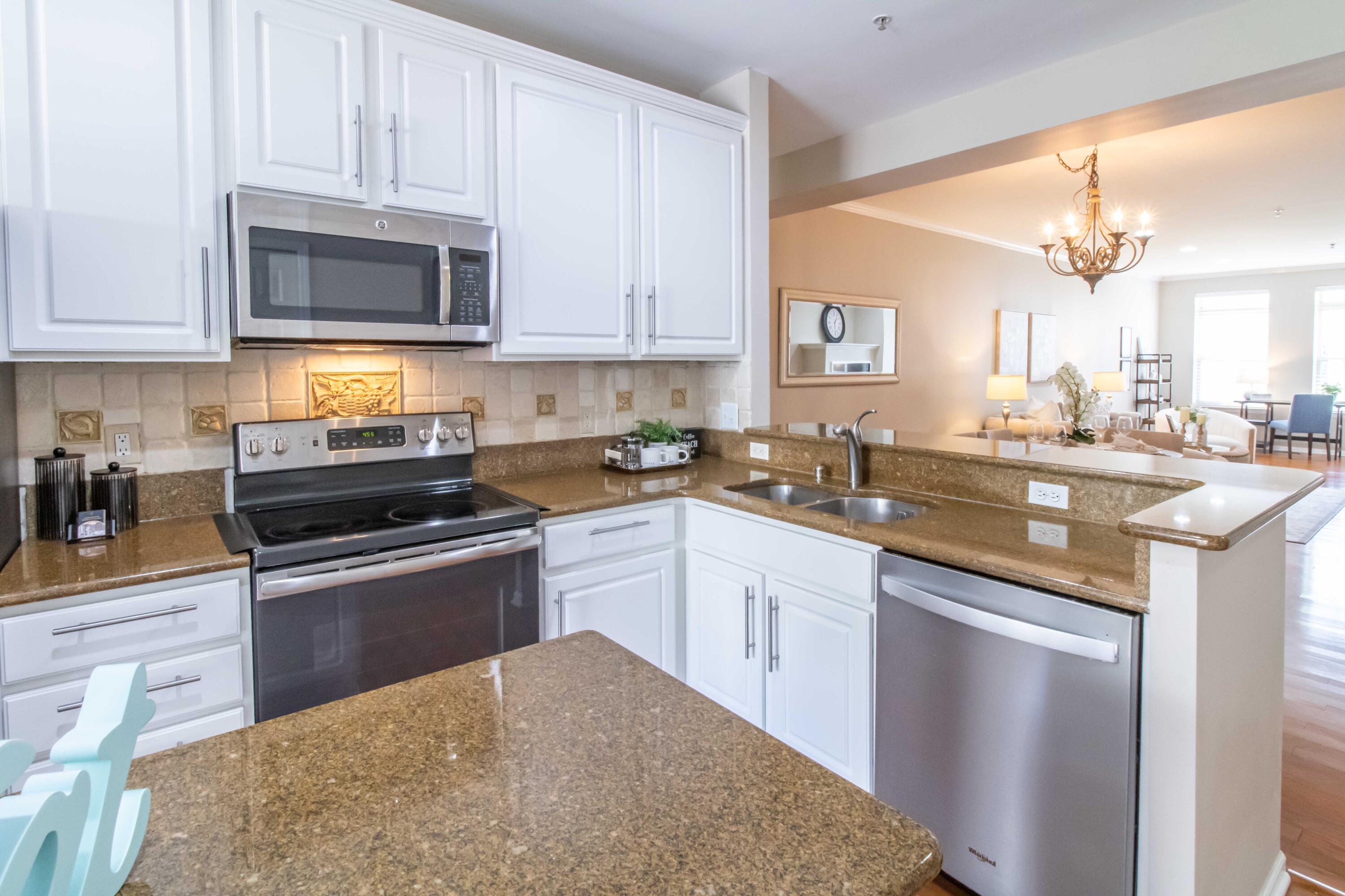 1399 Raliegh Place Troy, MI 48084 - Photo 18 of 37 06 kitchen 3