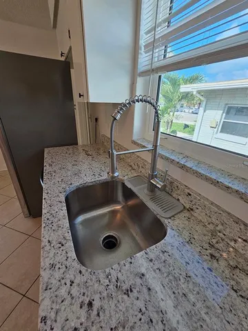 $2,100 | 175 174th Terrace East, Unit 1, Redington Shores, FL 33708