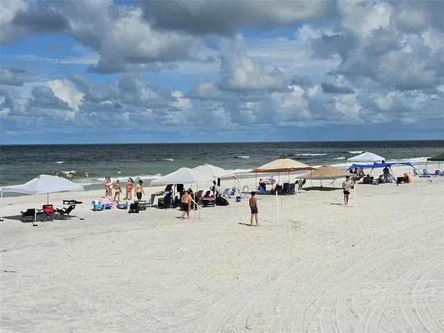 $2,100 | 175 174th Terrace East, Unit 1, Redington Shores, FL 33708