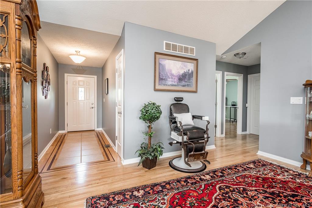 5508 Raintree Ridge Jeffersonville, IN 47130 - Photo 6 of 41 Gallery Image 6