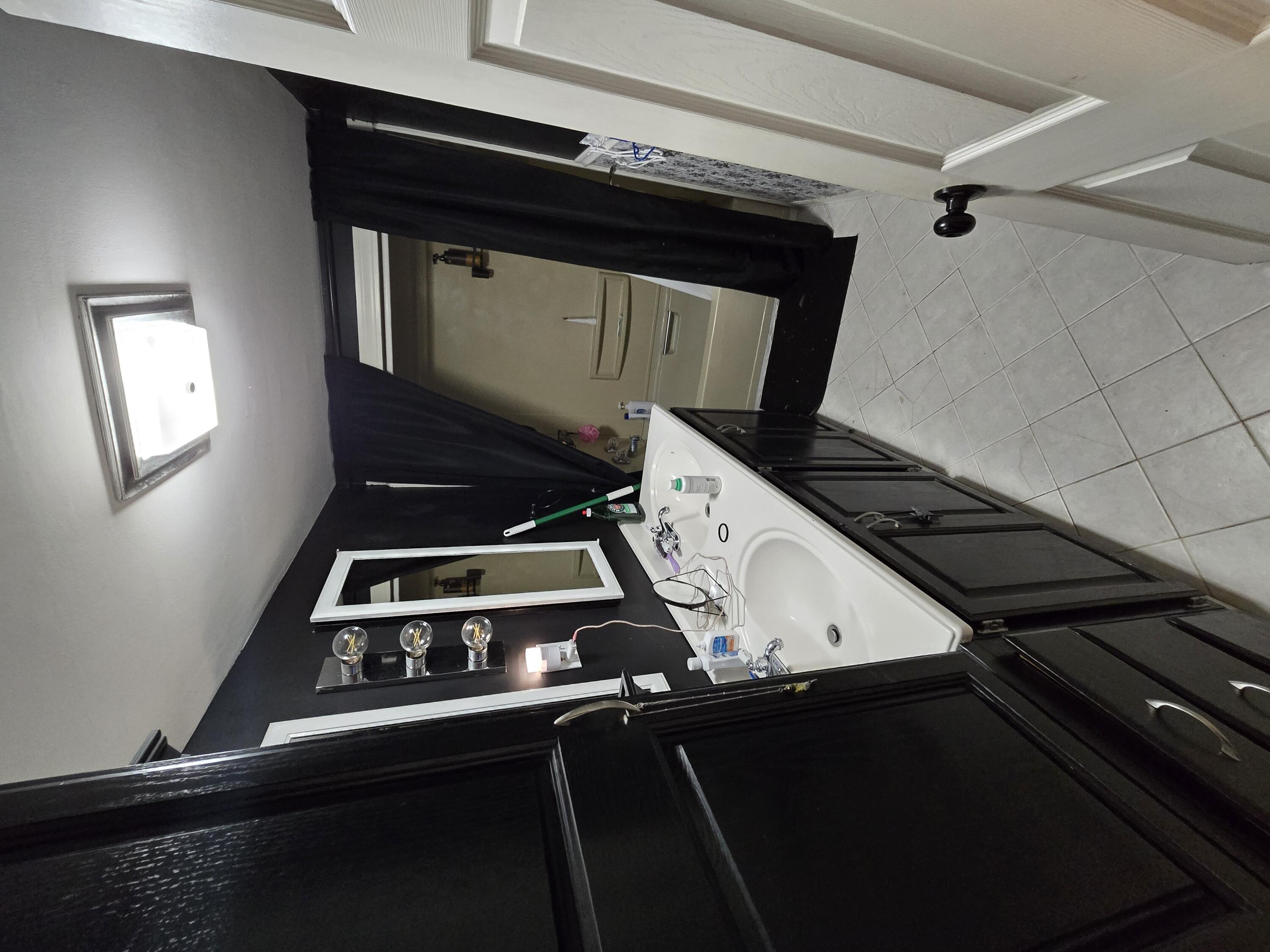 583 Odlin Road Bangor, ME 04401 - Photo 19 of 31 20250403_143116