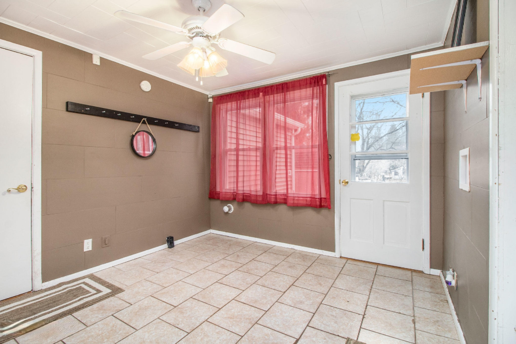 205 North Williams Street Decatur, MI 49045 - Photo 10 of 19 Breezeway 205 N. Williams