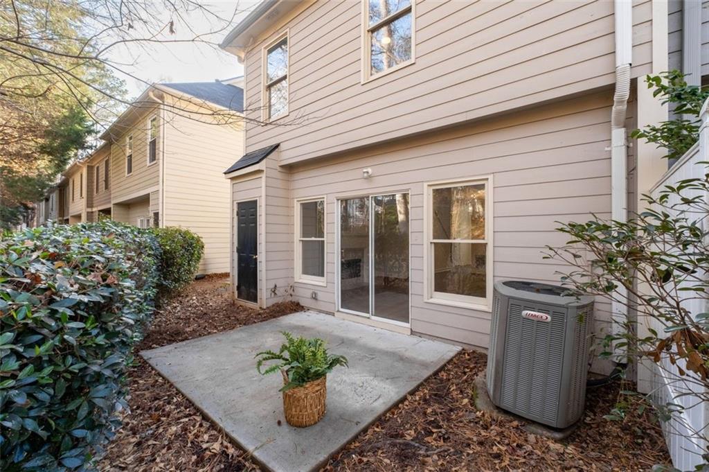 1270 Harris Commons Place Roswell, GA 30076 - Photo 11 of 21