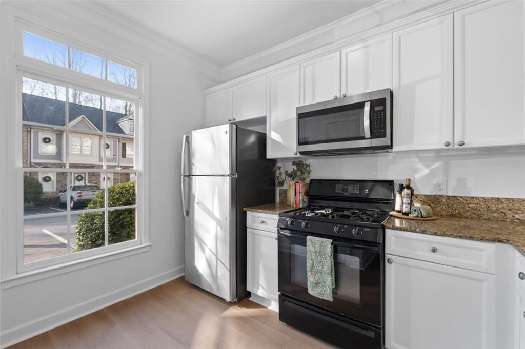 1270 Harris Commons Place Roswell, GA 30076 - Photo 8 of 21