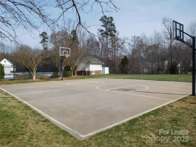 $1,350 | 17905 Delmas Drive, Unit 301, Cornelius, NC 28031