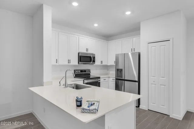 $2,225 | 1708 Garden Grove Court, Jacksonville, FL 32277