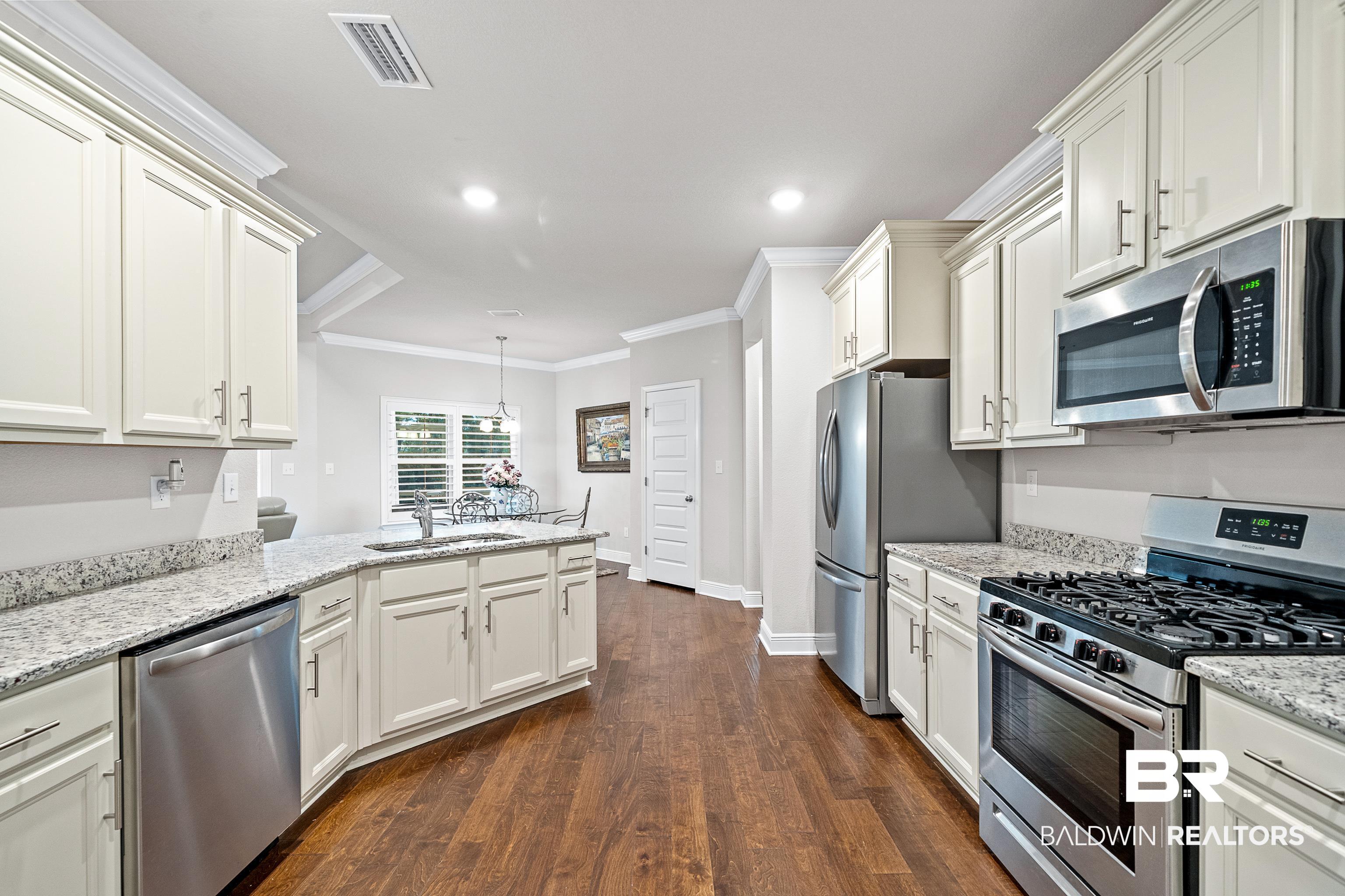 4160 Inverness Circle Gulf Shores, AL 36542 - Photo 11 of 30 Kitchen