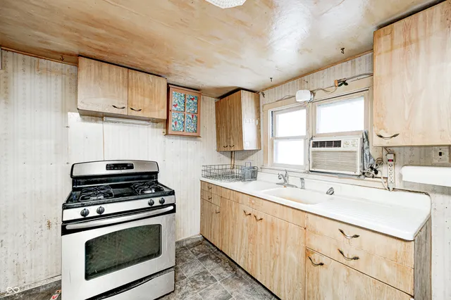 $250,000 | 1734 South County Road 1050 East, Indianapolis, IN 46231