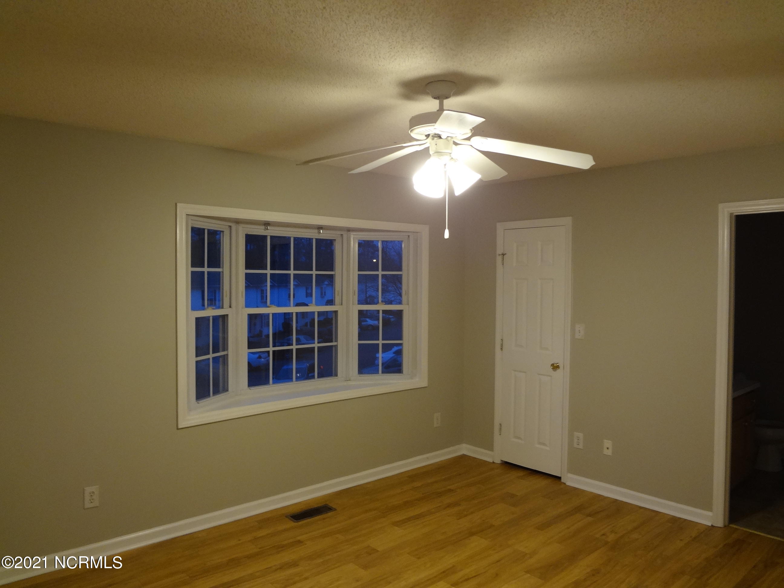 890 Spring Forest Road, Unit I1 Greenville, NC 27834 - Photo 27 of 57 DSC08966