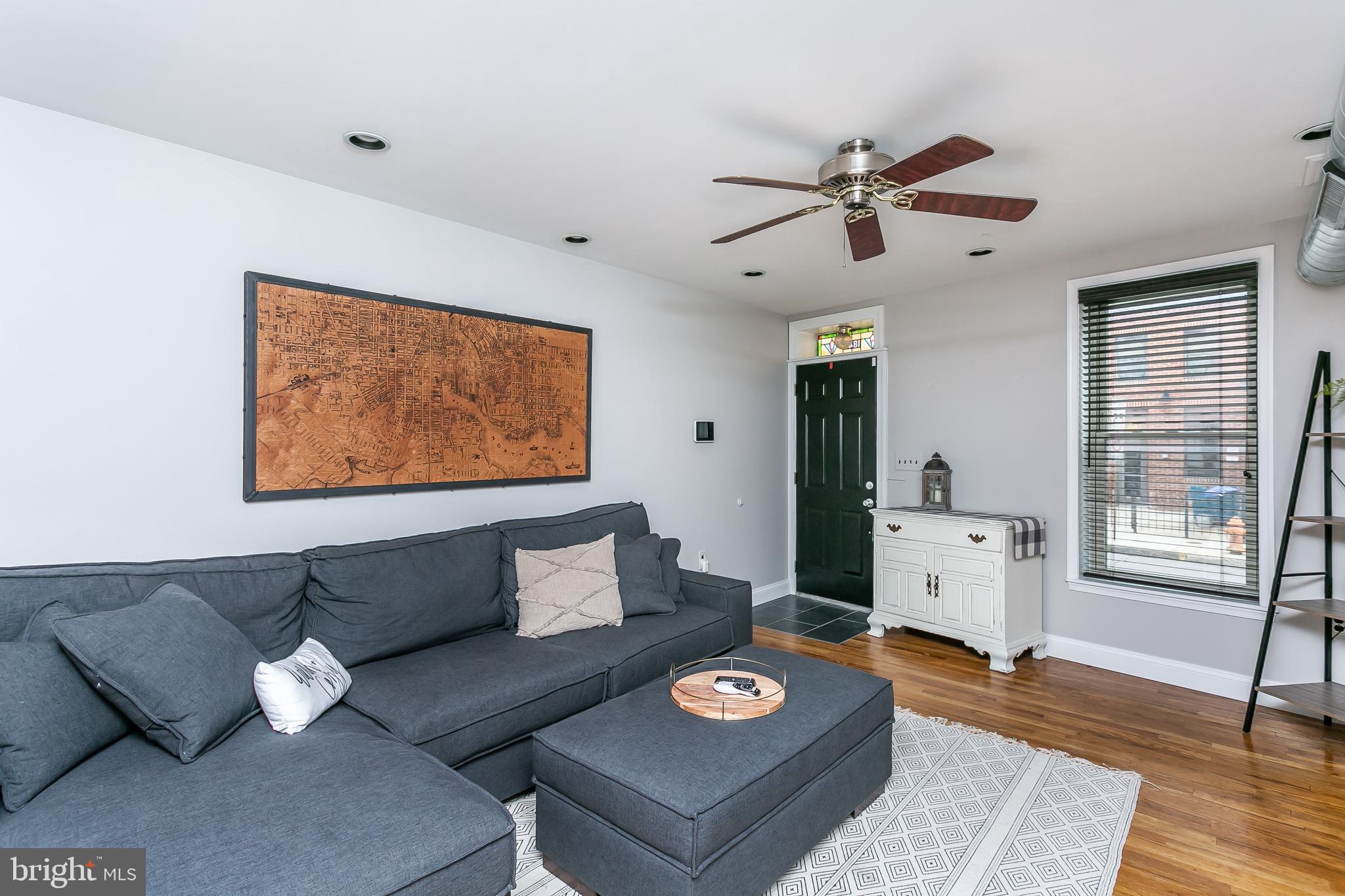 1846 Light Street Baltimore, MD 21230 - Photo 2 of 22 Living room