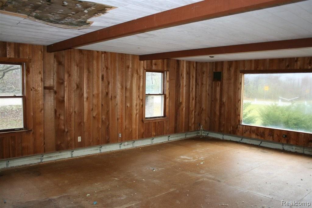 852 East Gunn Road Rochester, MI 48306 - Photo 12 of 25 2012-11-12 12.32.28.jpg