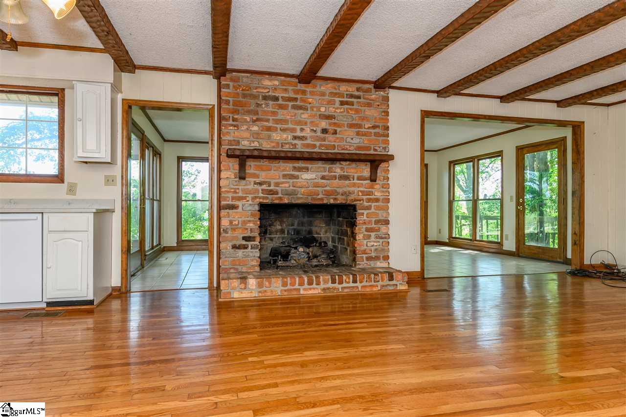 313 Shelton Road Travelers Rest, SC 29690 - Photo 10 of 30