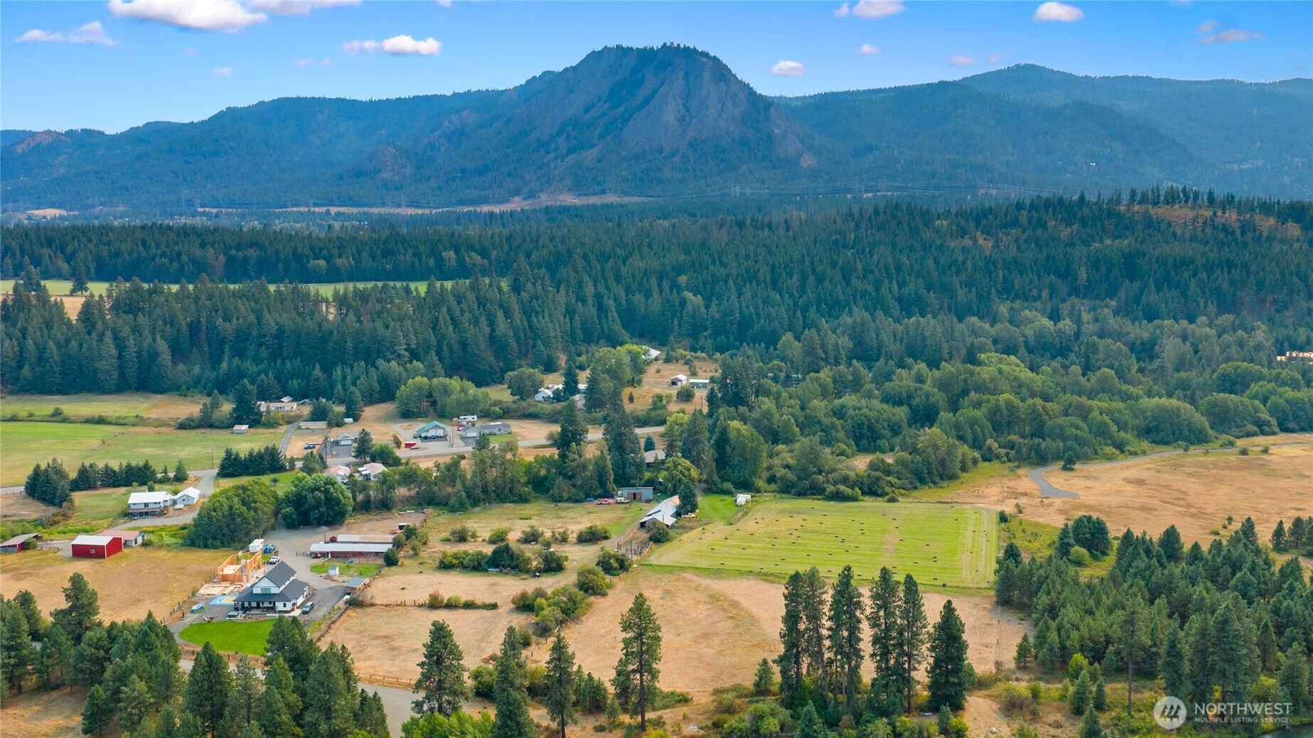 911 Westside Road Cle Elum, WA 98922 - Photo 39 of 40 a view of a city