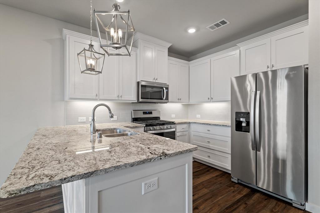 3741 Pine Leaf Lane Prosper, TX 75078 - Photo 6 of 17