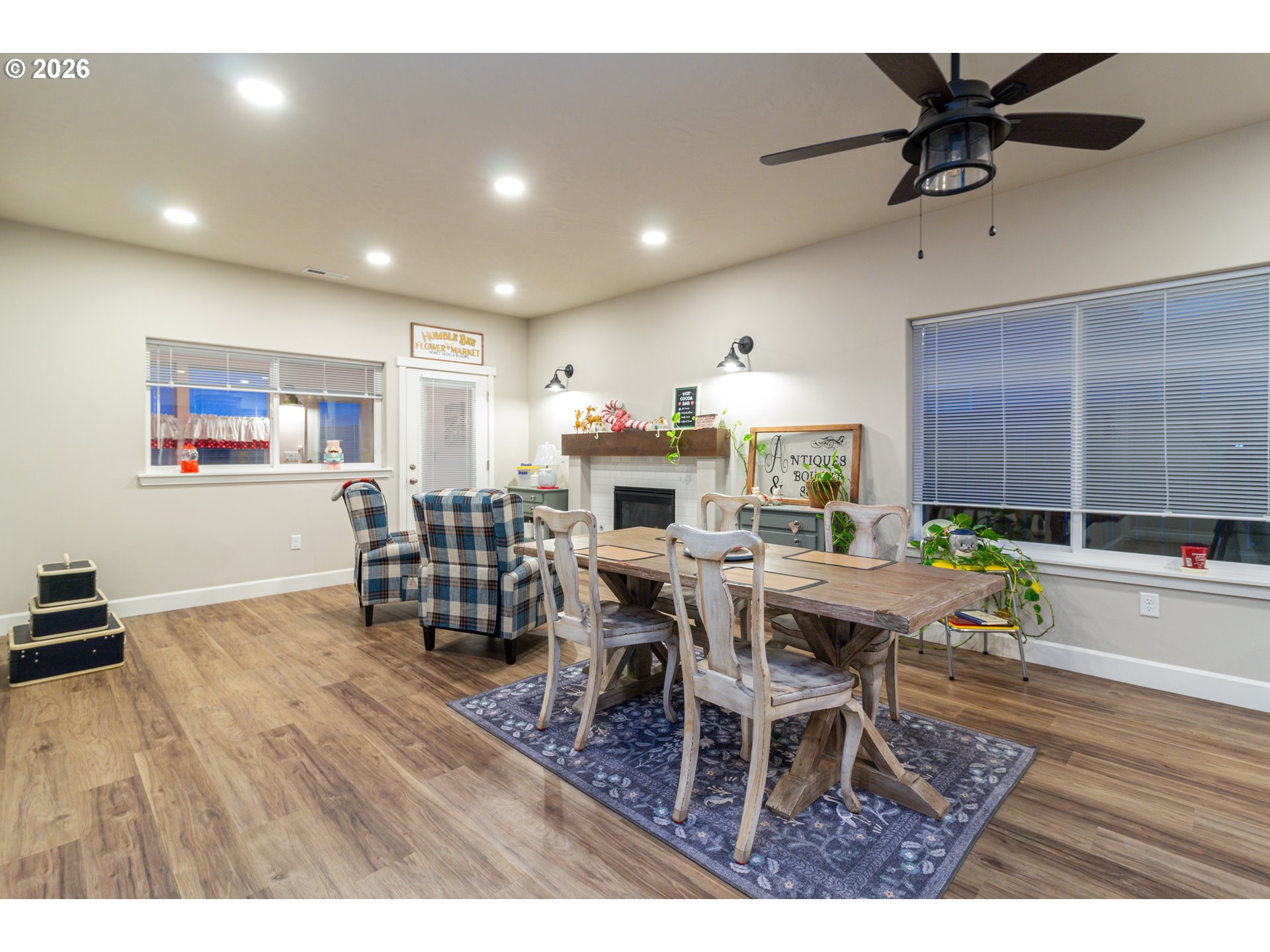 529 East Legacy Avenue Hermiston, OR 97838 - Photo 10 of 30 a dining room with furniture and wooden floor