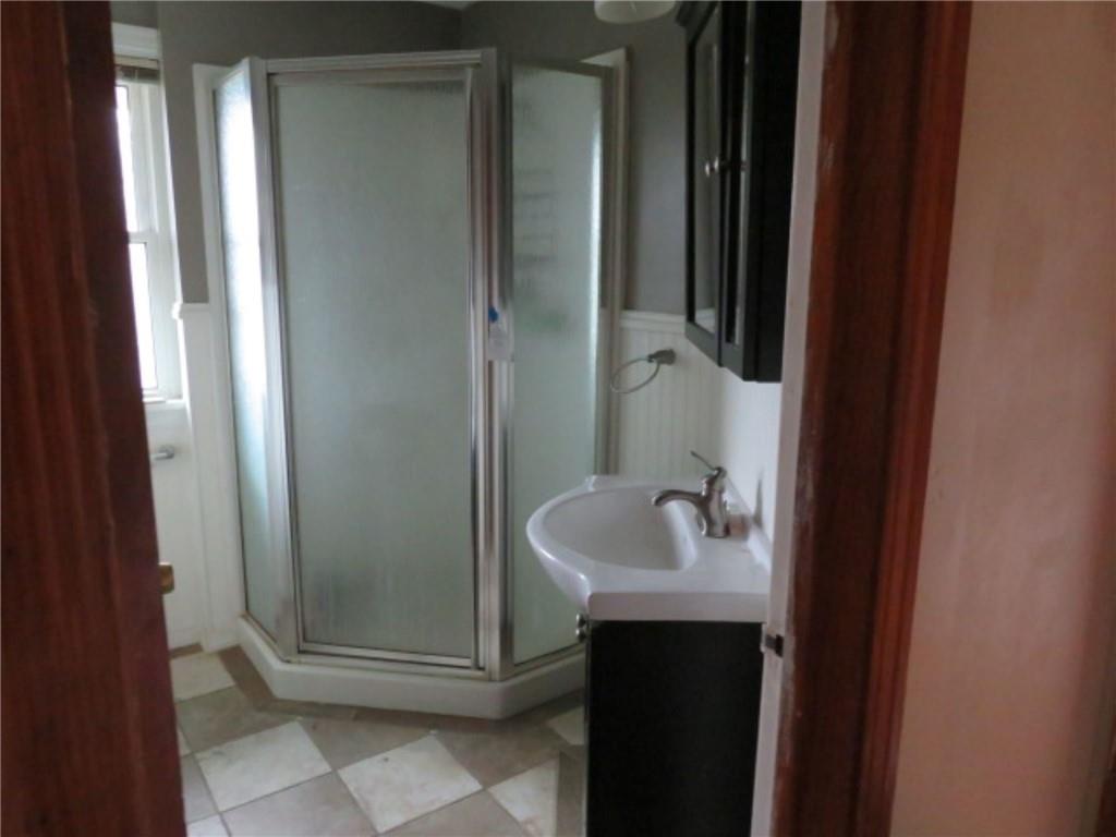 1878 Bakerstown Road Tarentum, PA 15084 - Photo 17 of 29