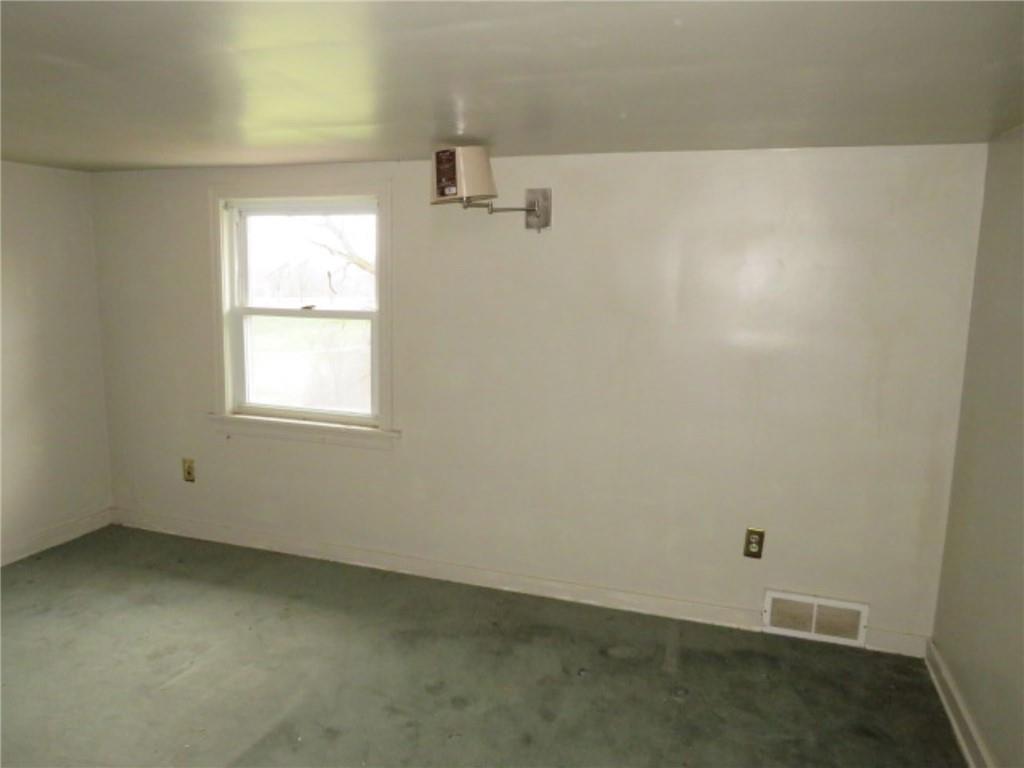 1878 Bakerstown Road Tarentum, PA 15084 - Photo 26 of 29