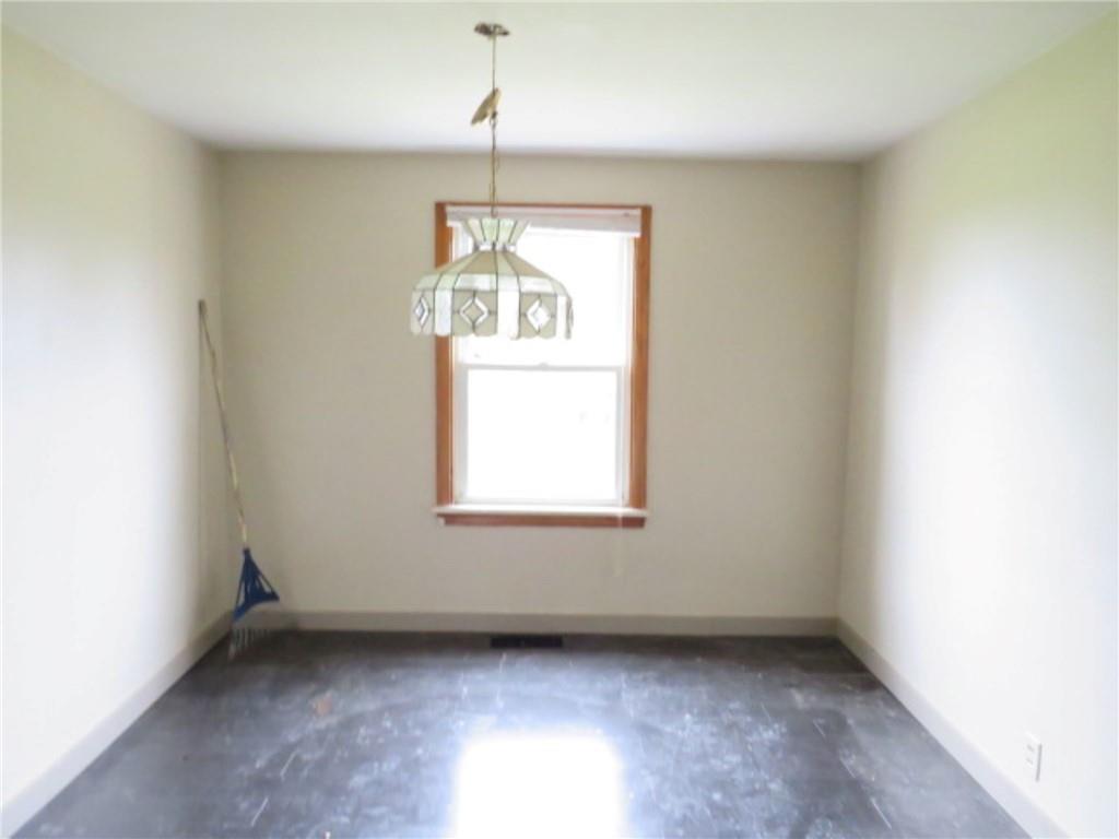 1878 Bakerstown Road Tarentum, PA 15084 - Photo 8 of 29