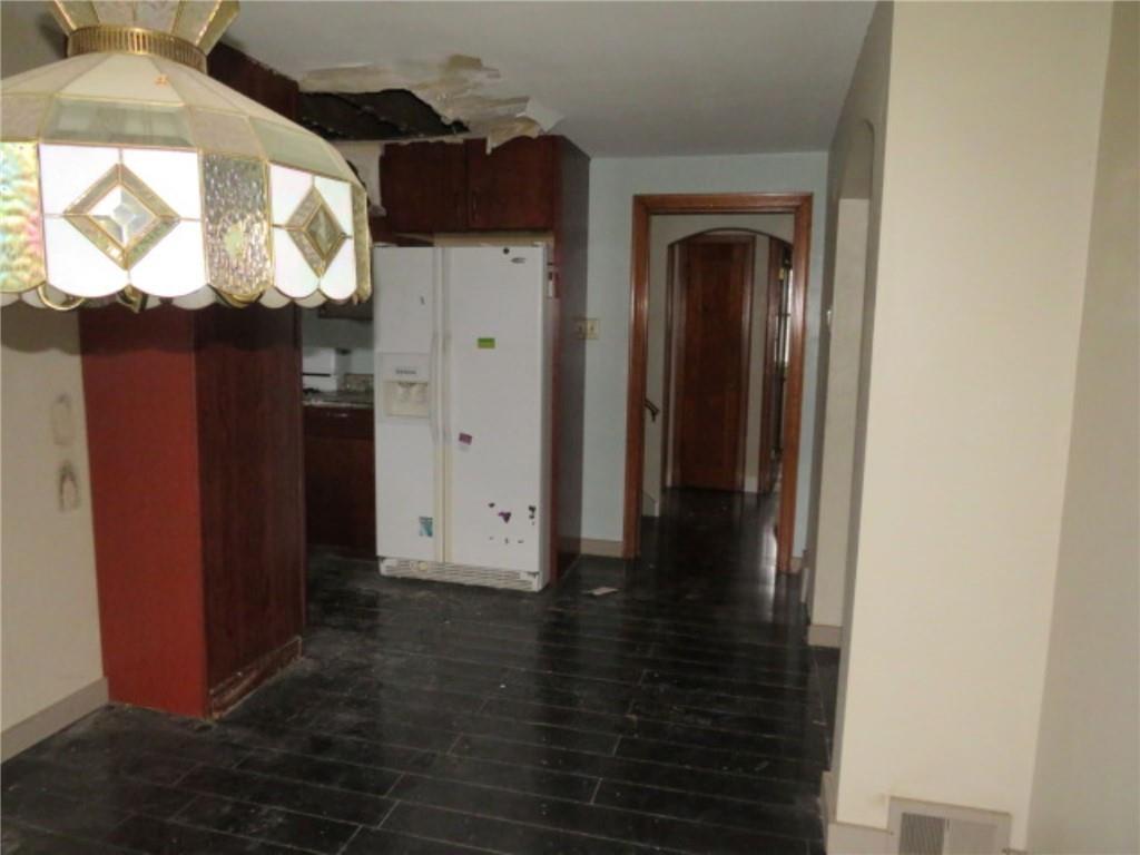 1878 Bakerstown Road Tarentum, PA 15084 - Photo 10 of 29