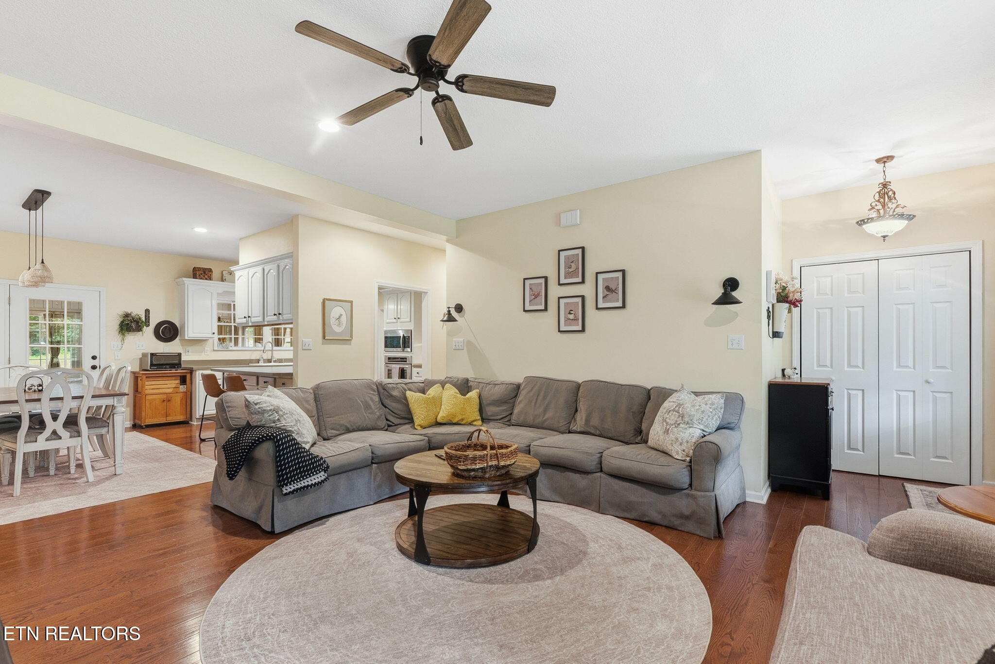 245 Rocky Top Road Luttrell, TN 37779 - Photo 7 of 58 Living Room