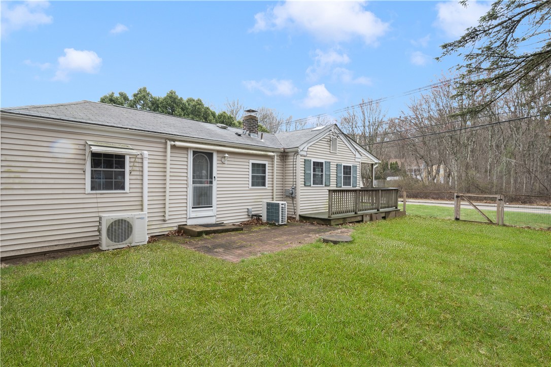 409 Knotty Oak Road Coventry, RI 02816 - Photo 22 of 25