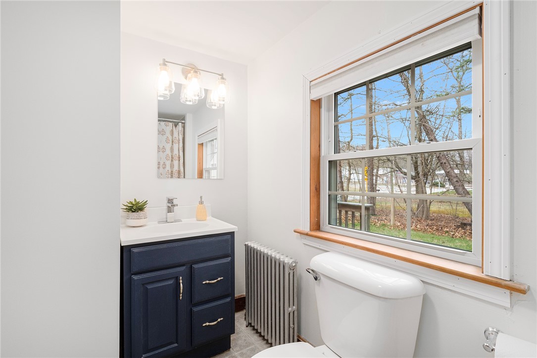 409 Knotty Oak Road Coventry, RI 02816 - Photo 9 of 25