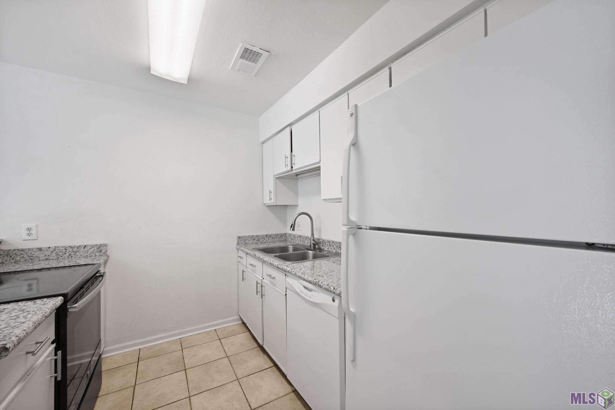 8508 Summa Avenue, Unit P9 Baton Rouge, LA 70809 - Photo 6 of 10