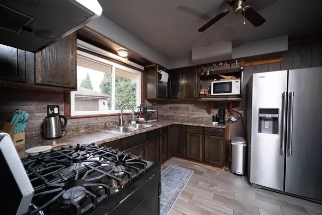 $185,000 | 3717 Connecticut Drive, Rockford, IL 61108