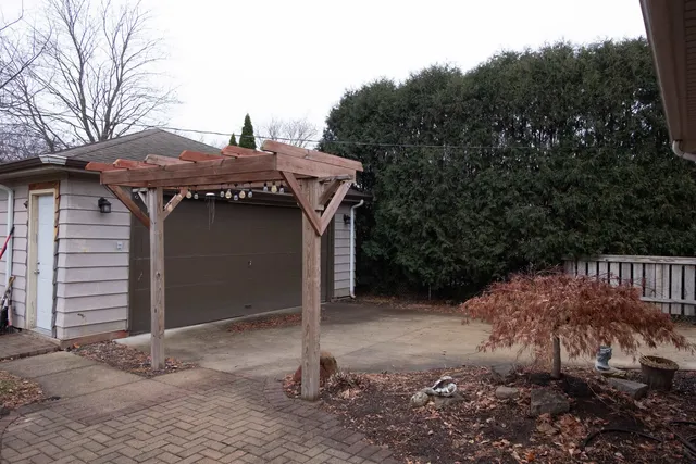 $185,000 | 3717 Connecticut Drive, Rockford, IL 61108