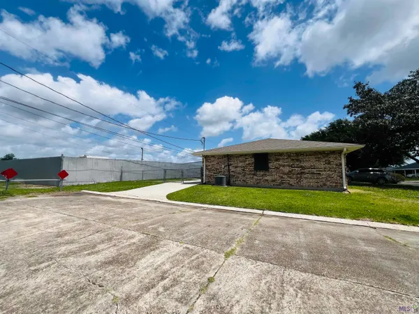 $173,400 | 130 Kellie Drive, Houma, LA 70360