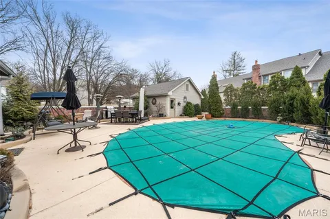 $739,000 | 14300 Open Meadow Court East, Chesterfield, MO 63017