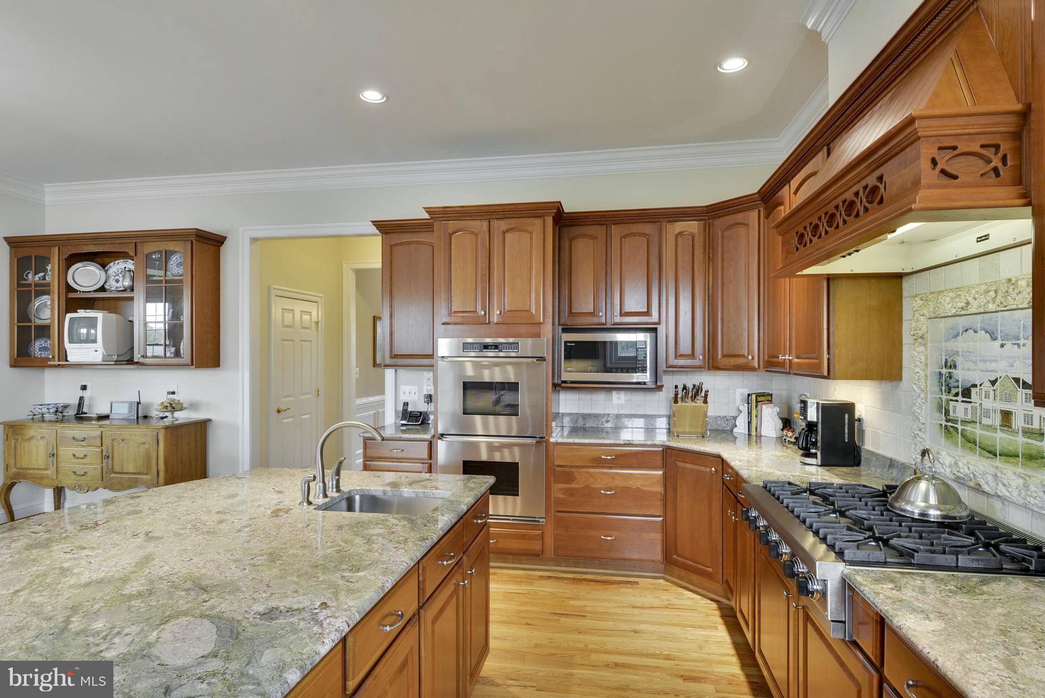 15679 Limestone School Road Leesburg, VA 20176 - Photo 11 of 30 Kitchen