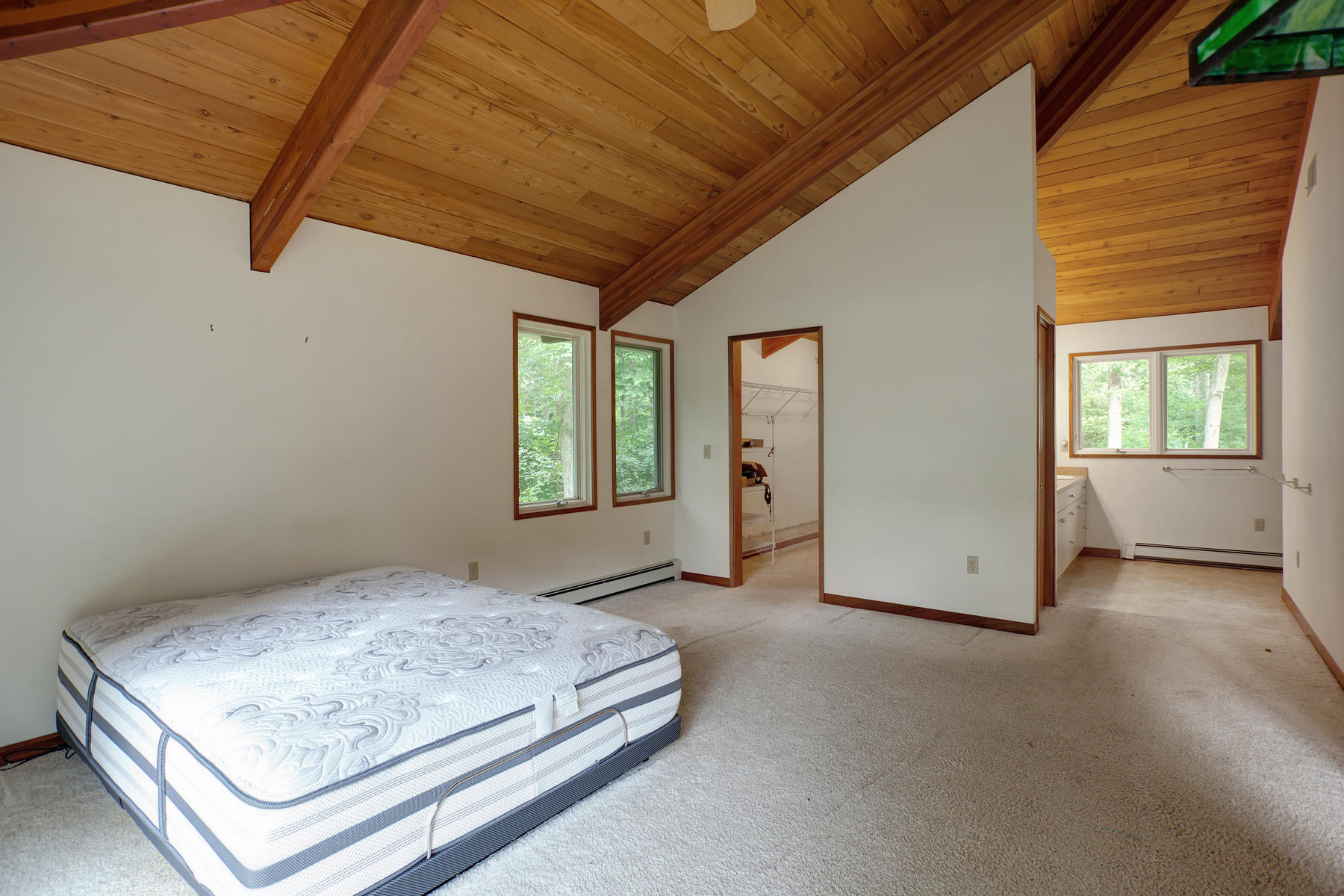 170 Pimlico Pond Road Mashpee, MA 02649 - Photo 23 of 29 a bedroom with a bed and window