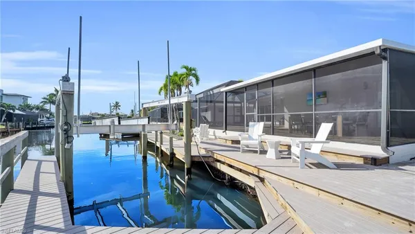 $1,538,500 | 23 Palmview Boulevard, Fort Myers Beach, FL 33931