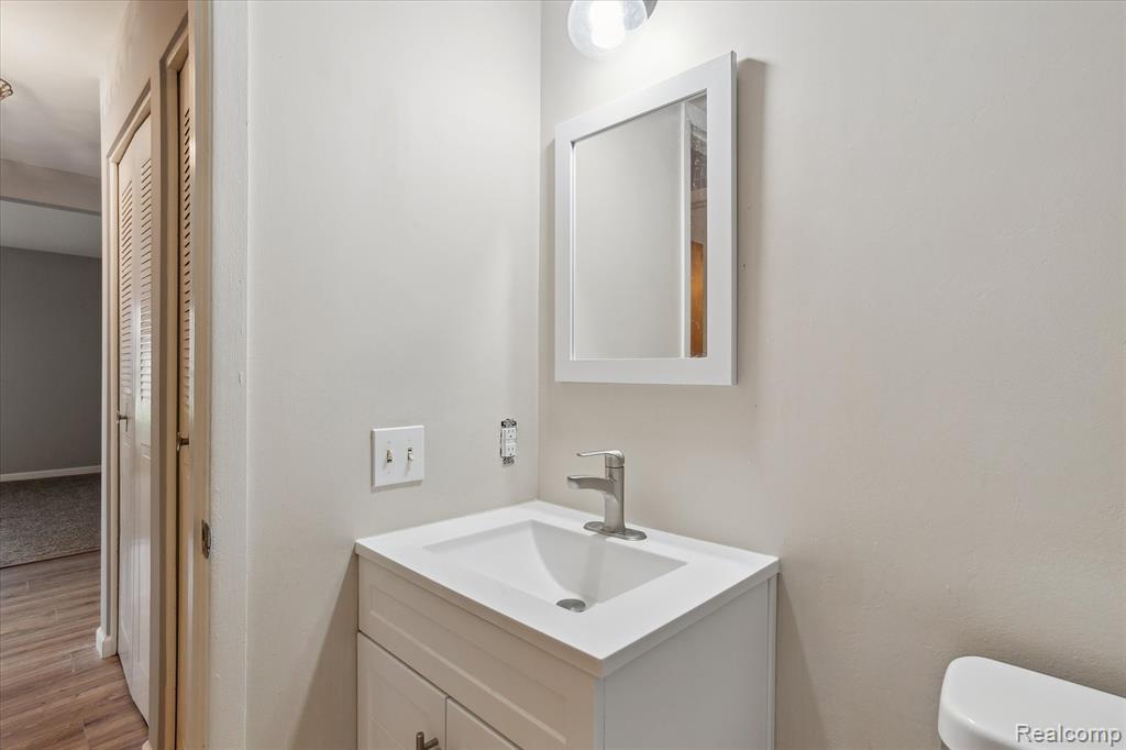 1199 South Sheldon Road, Unit K76 Plymouth, MI 48170 - Photo 19 of 29