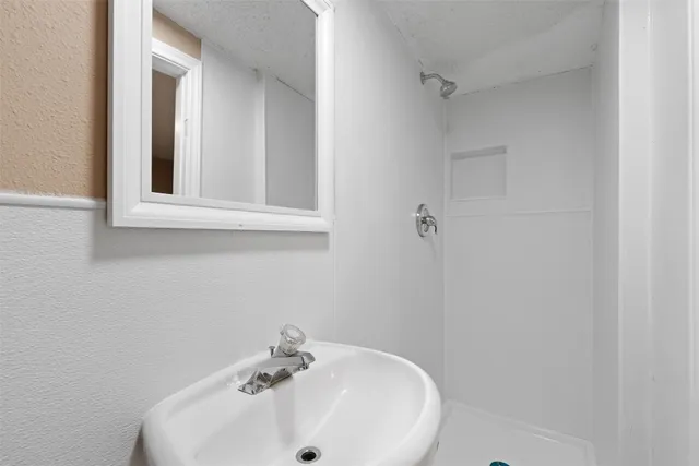 $1,850 | 9407 North Creek Drive, Austin, TX 78753