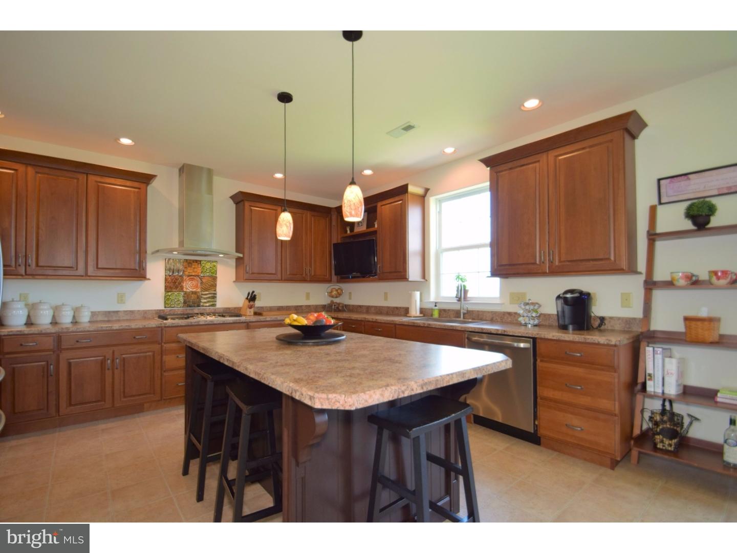 85 Gehringer Road Barto, PA 19504 - Photo 3 of 25 Gallery Image 3