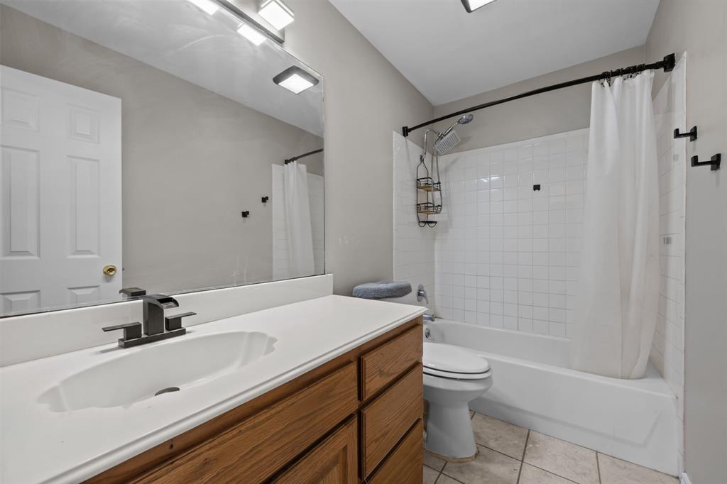 3904 Country Meadows Road Granbury, TX 76049 - Photo 30 of 40 Gallery Image 30