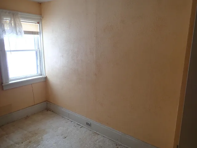 $49,900 | 221 16th Street, Heron Lake, MN 56137